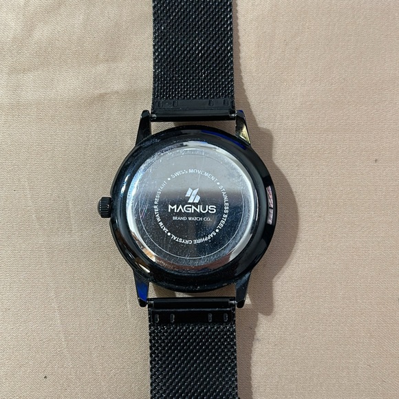 Magnus - Picture 4 of 4